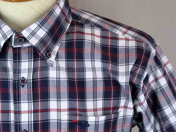 夏 FILA 半袖 綿1Pロゴ刺繍BDシャツ チェック柄 紺×白×赤 LL_綿 ポリエステル T/Cブロード生地を使用