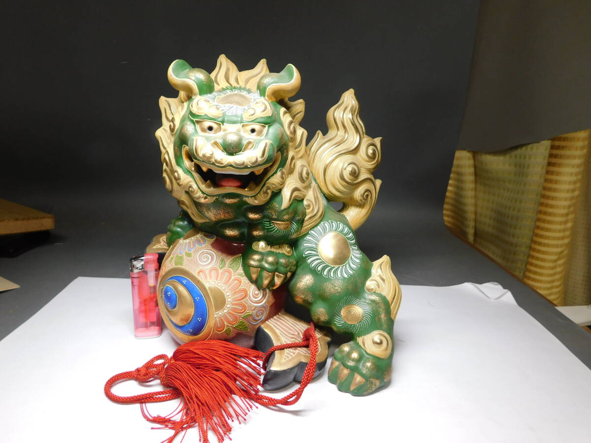 岡黒　極上　初だし品　九谷焼　打ち出小槌獅子置物　高さ２７ｃｍ　無傷　珍品　売り切りＭ_画像1