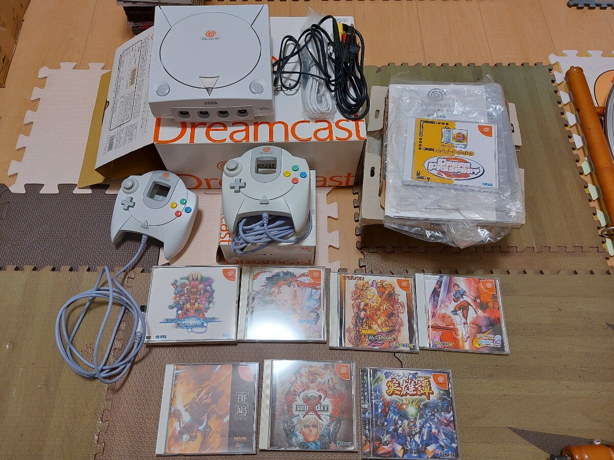  Dreamcast body, addition controller, soft 7 piece set 