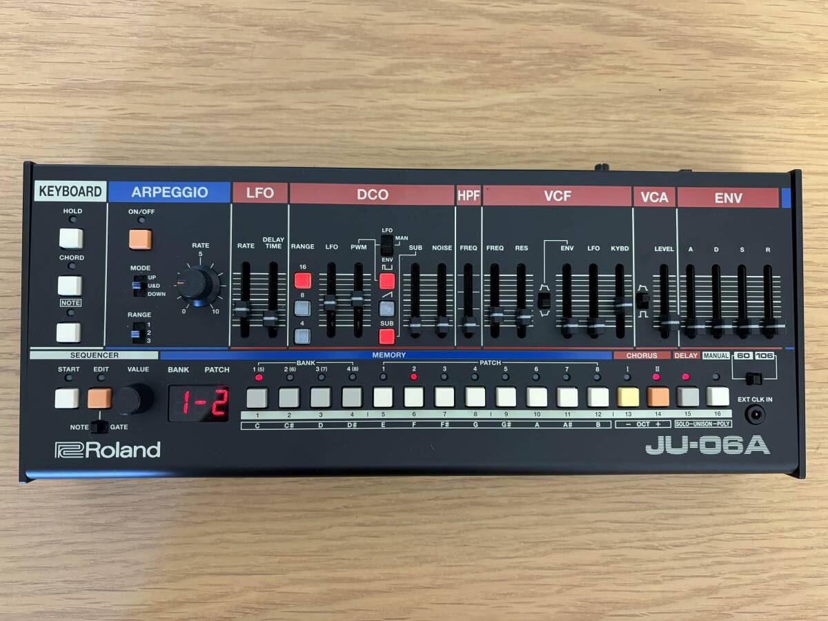 Roland Boutique JU-06A シンセサイザー + DK-01 別売専用ドック セットの画像3