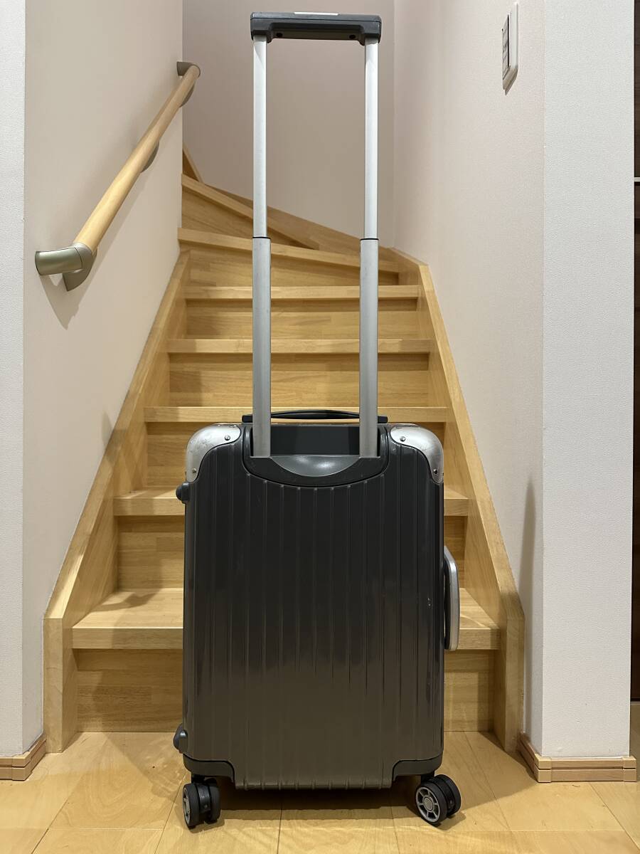 RIMOWA RIMBO リモワ リンボ グレー 灰色 スーツケース キャリーケース TSAロック 4輪 34L 892.52_画像2