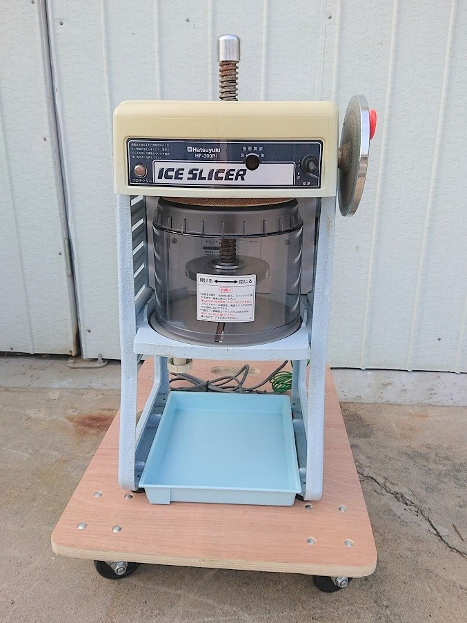[ б/у ] Chuubu |CHUBU| первый снег |Hatsuyuki|. лед машина |HF-300P1| машина для колки льда | лёд ломтерезка | блок лёд | электрический |100V| настольный | десерт изо льда какигори | перемещение .