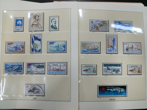 0503F105 外国切手　フランス　1981～　南極条約２０年　オーロラ　バインダー付き　詳細は写真でご確認ください_画像2