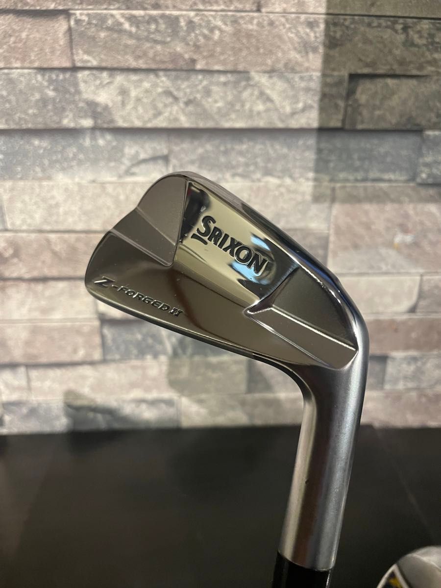 Zフォージド2 4番アイアン SRIXON ダイナミックゴールドD.S.T S200シャフト　美品　【即発送可能】