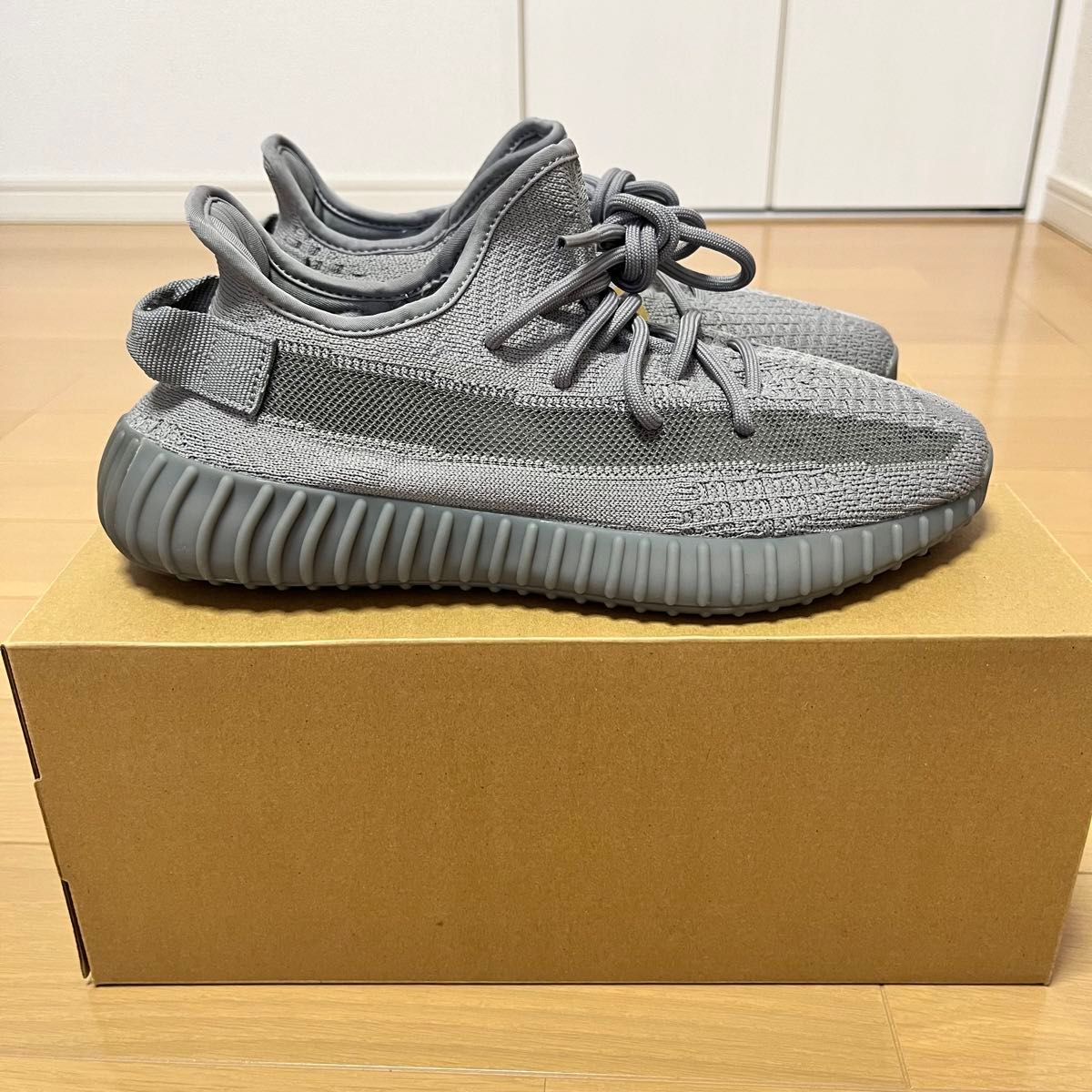 adidas アディダス YEEZY BOOST350V2 イージーブースト グレー 新品 未使用 