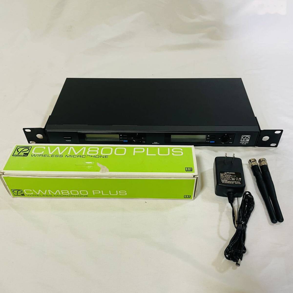 Classic Pro CWR802 PLUS ワイヤレスレシーバー マイク付|Yahoo Classic Pro CWR802 PLUS ワイヤレスレシーバー マイク付|Yahoo