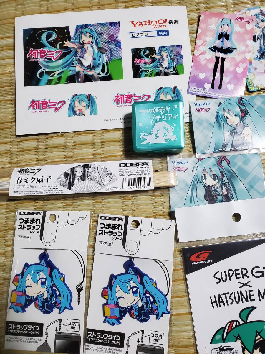 初音ミク マジカルミライ 2014 2015 2016 グッズ詰め合わせ キャンバストート ガイドブック つままれ 扇子 巾着 クリアファイル_画像6