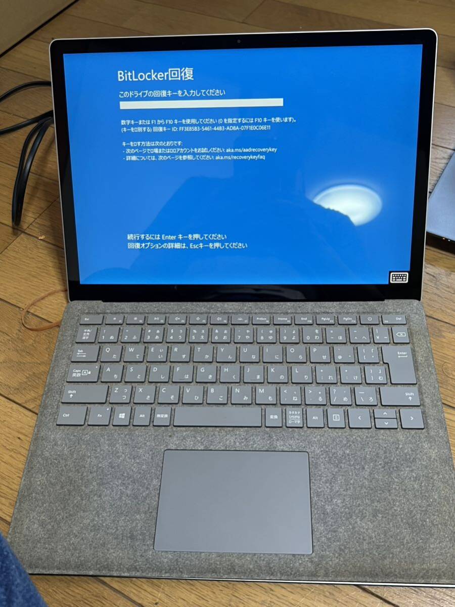 Surface Laptop (1st Gen) - 256GB i5 8GB ジャンクの画像1