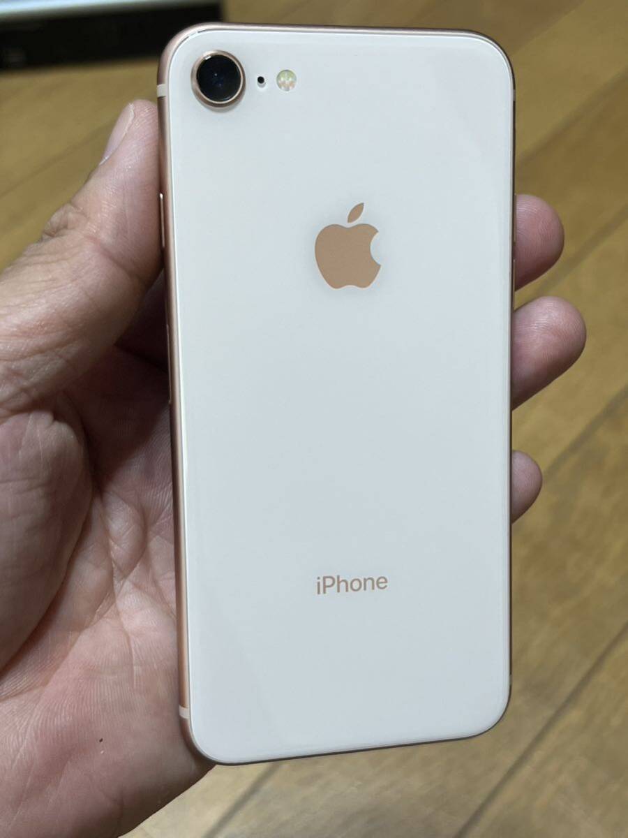 Apple Iphone 8 64gb SIMフリー SIMロックなし ゴールド 美品　動作品_画像6