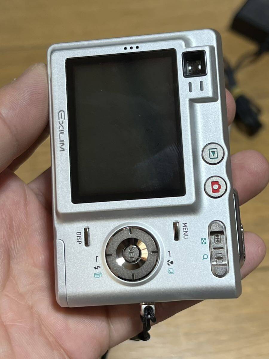 CASIO カシオ EXILIM EX-Z30 デジタルカメラ 充電器＋バッテリー付き　動作品_画像8