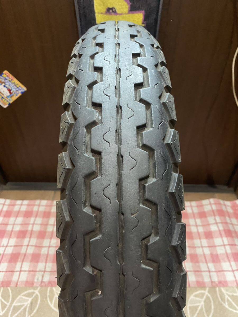 中古MCタイヤ DUNLOP ROADMASTER TT100 GP 110/90-18 ダンロップ ロードマスター 110 90 18 1019 A3057の画像1