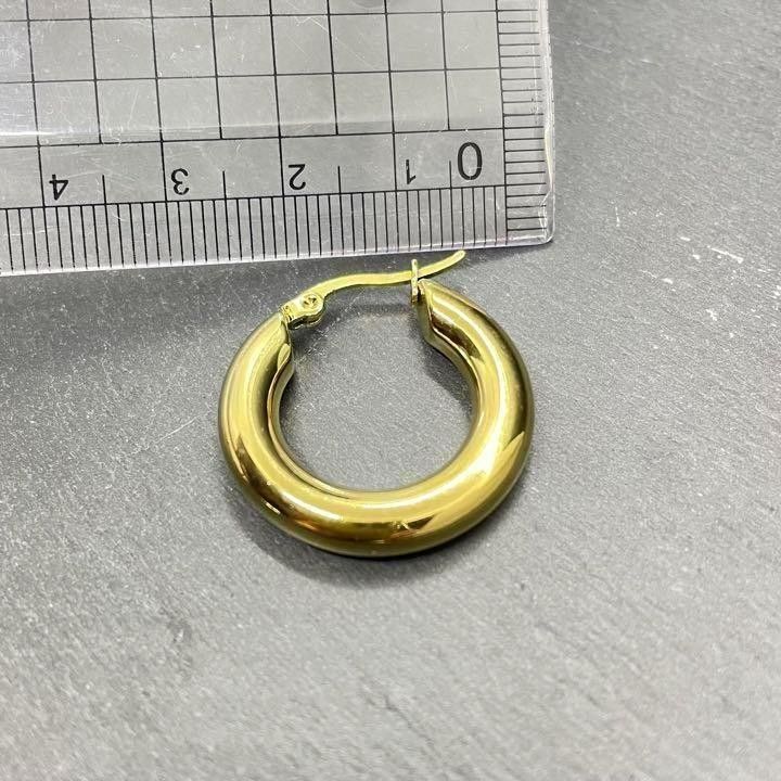 チャンキーフープピアス 25mm 30mm シルバー ステンレス シンプル 流行