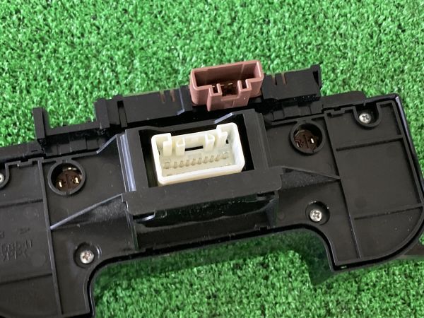 11-Z.202　　タントカスタム　L350S　エアコンスイッチ　　エアコン操作パネル 　　L360S_画像3