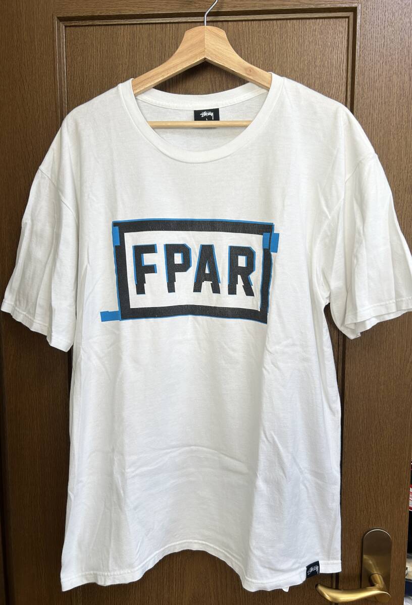 STUSSY ステューシー × FPAR 40％ Tシャツ 白 サイズL 限定 コラボ_画像1