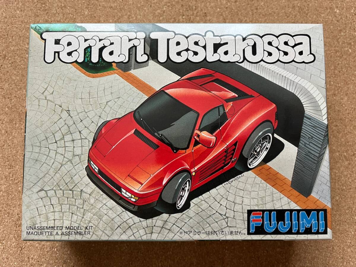 フェラーリ テスタロッサ　 Ferrari Testarossa 　プラモデル　　未組み立て　　訳あり　　　送料300円〜_画像1
