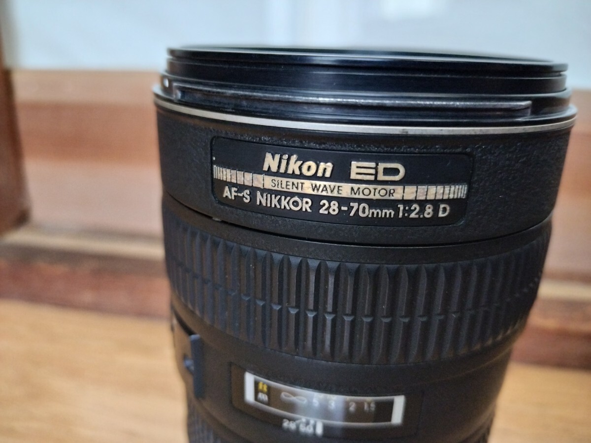 ニコン Nikon ED Af-s Nikkor 28-70mm f/2.8 D カメラレンズ！☆１円～売り切り！！☆の画像2