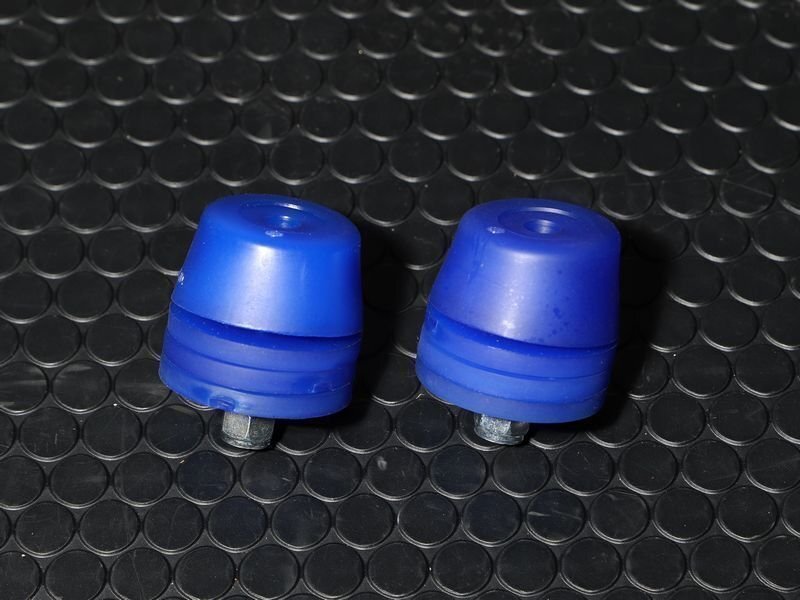 セット內(nèi)容:フロントバンプストップ2WD