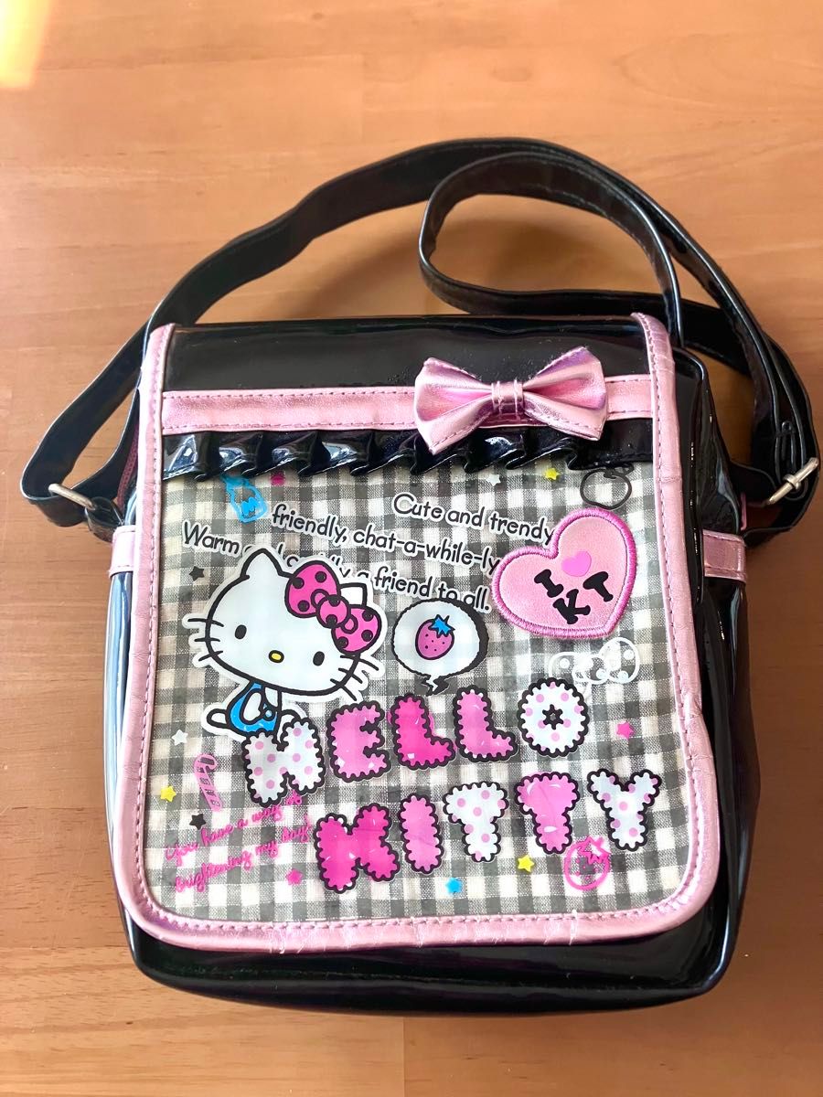 ハローキティ ショルダーバッグ　HELLO KITTY