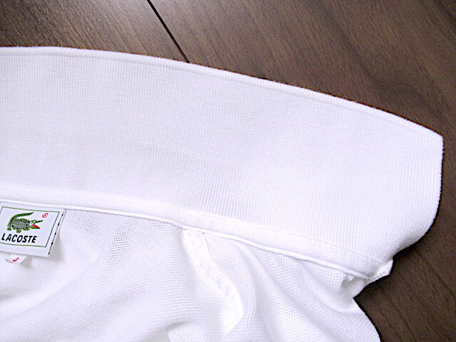 LACOSTE ラコステ ポロシャツ 日本製 サイズ4 極美品(男性トップスポーツシャツ半袖古着_襟、汚れや色褪せ一切ありません