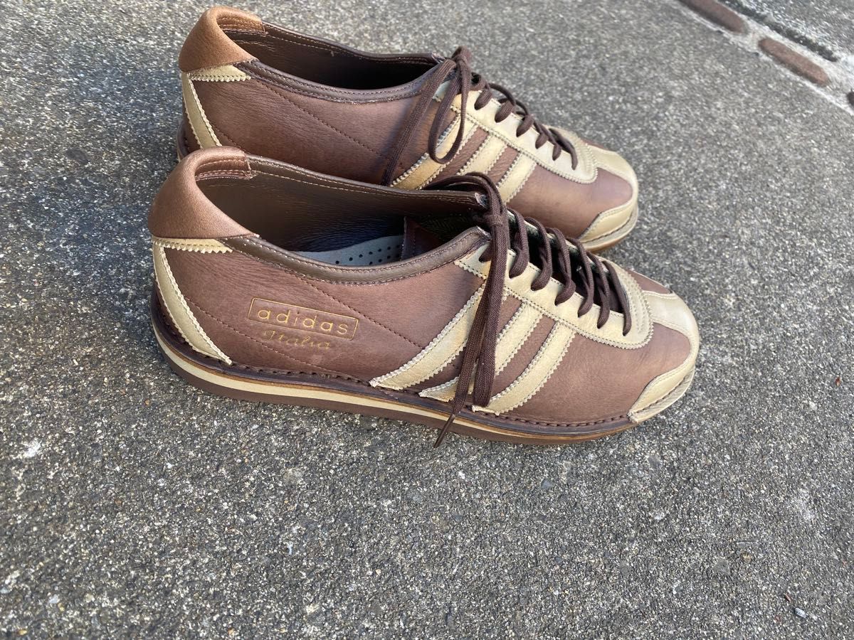 adidas italia スニーカー　ブラウン