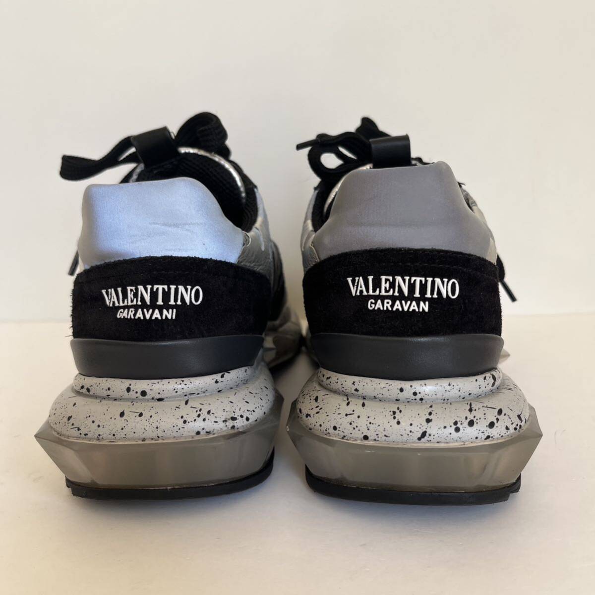 【中古品】　VALENTINO バレンティノ 41 メンズスニーカー　メンズシューズ　カモフラージュ　シルバー　男性スニーカー　男性靴