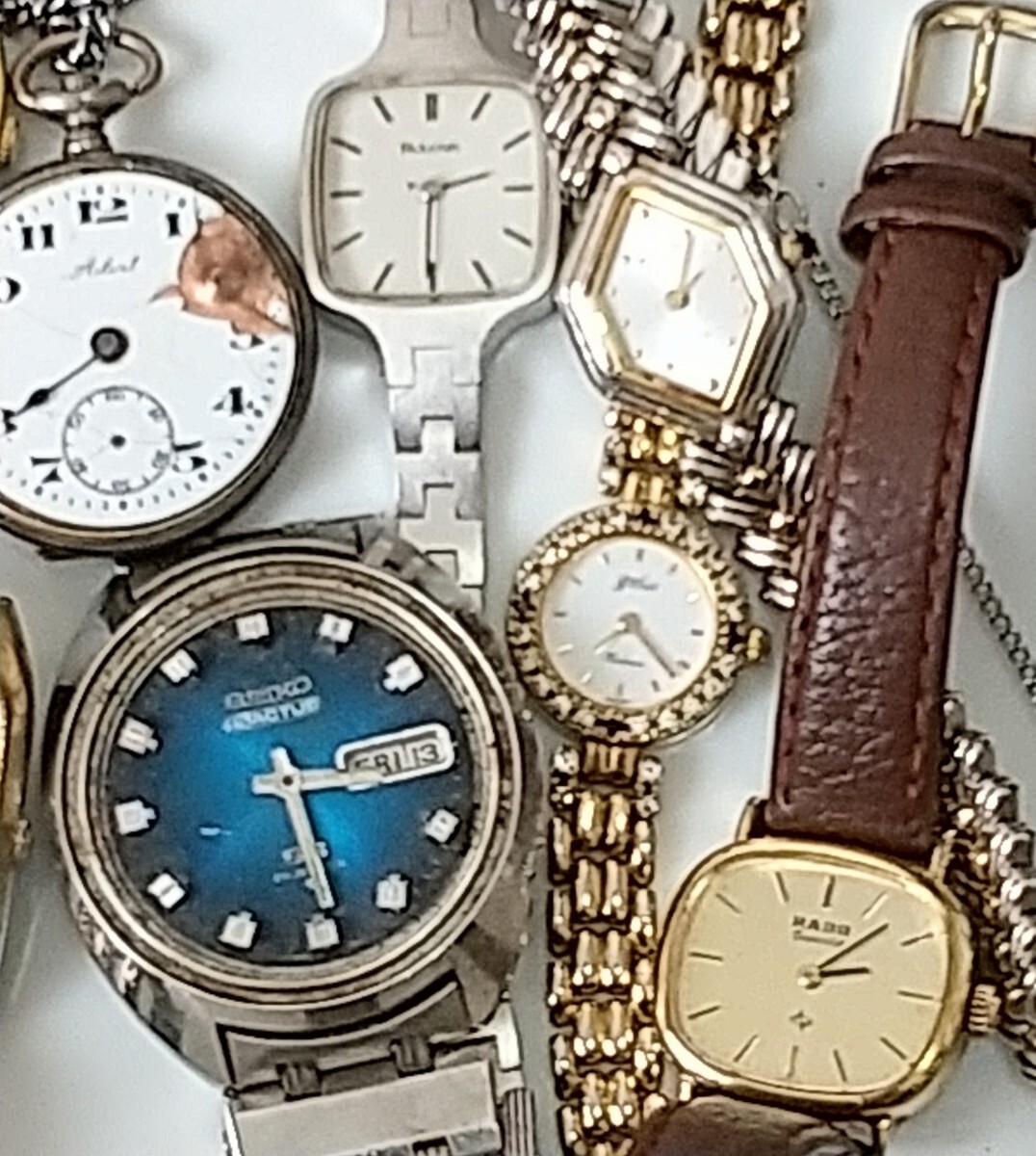 ジャンク 腕時計 SEIKO CHRONO 7T92 5 ACTUS SS ALBA SOLAR V147, RADO, BULOVA, SWATCH, CASIO World Time ,他 計70個 まとめての画像6
