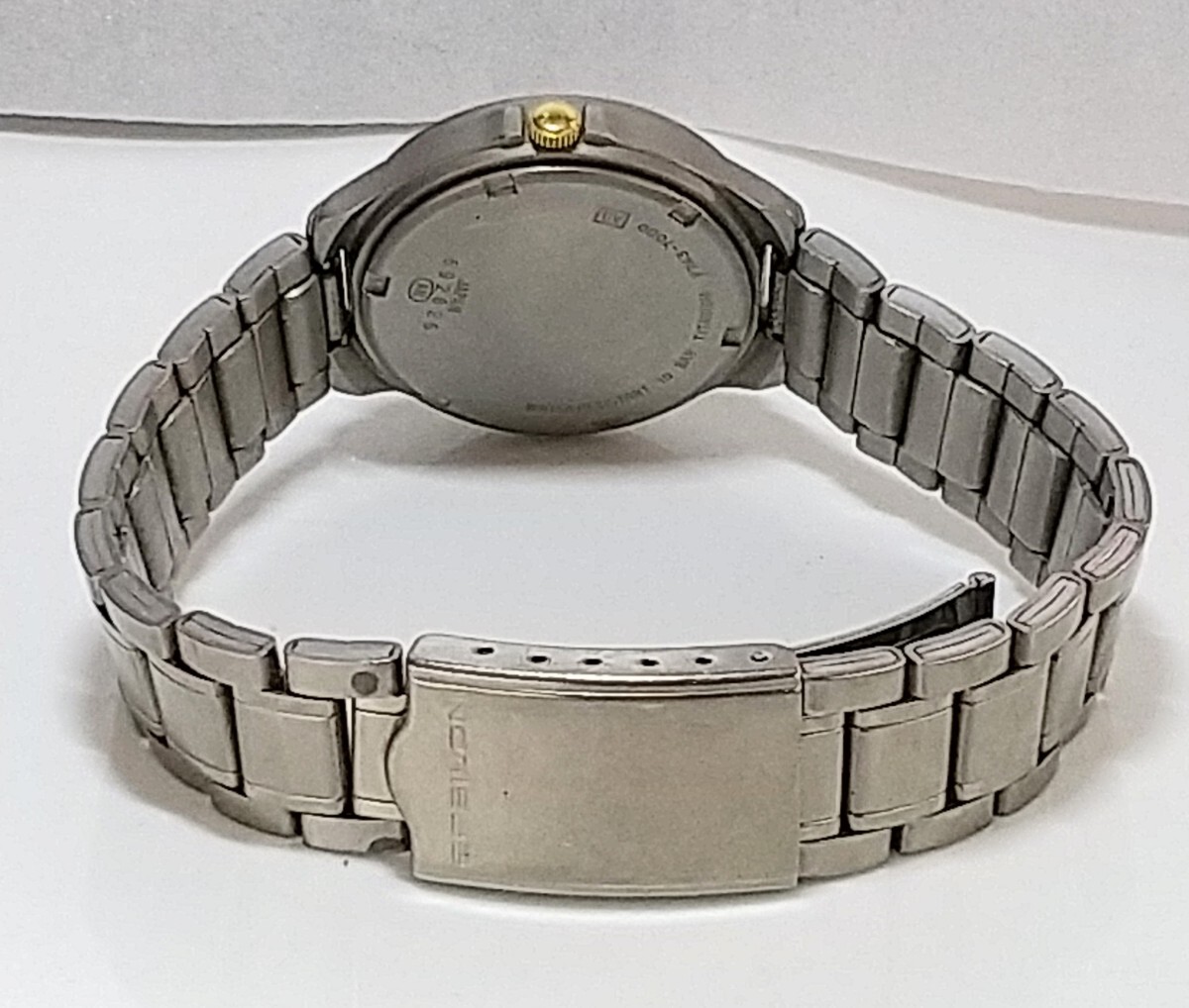 wristwatch SEIKO ALBA EPSON TITANIUM 10BAR V743-7000 cream record original band battery replaced 