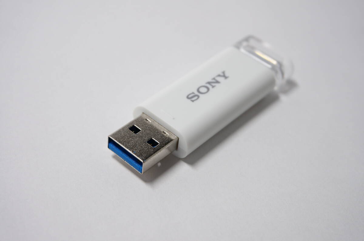 ■SONY ポケットビット 16GB ホワイト USBメモリー ノックスライド PoketBitの画像3