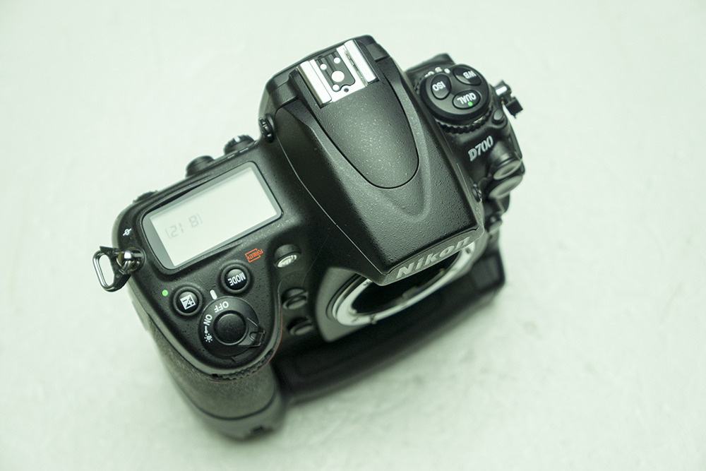 シャッターカウント13400台 Nikon ニコン D700ボディ ニコン MB-D10グリップ付 元箱付の画像8