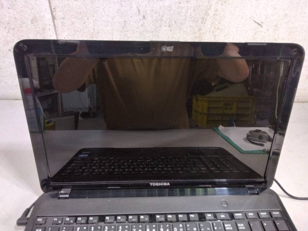 ☆TOSHIBA dynabook T552/58HBD Core i7 ノートパソコン！80サイズ発送_画像2