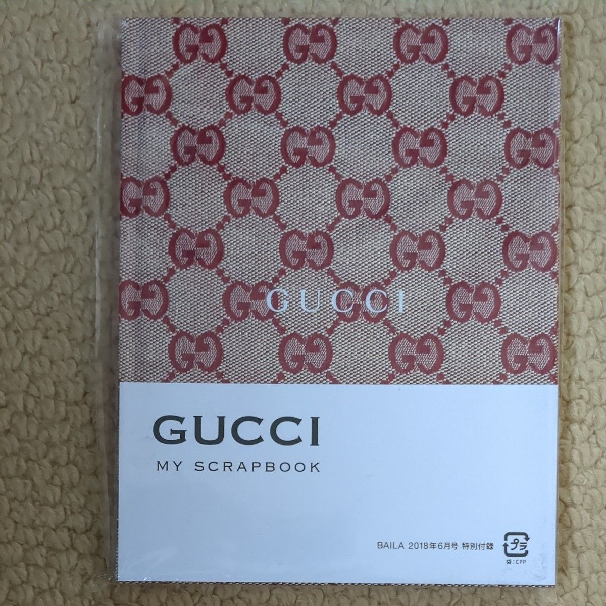 ★値下げ★　新品未開封　自宅保管　GUCCI　グッチ　ノート　スクラップブック　２冊セット　ドラえもん　付録　クーポン利用可