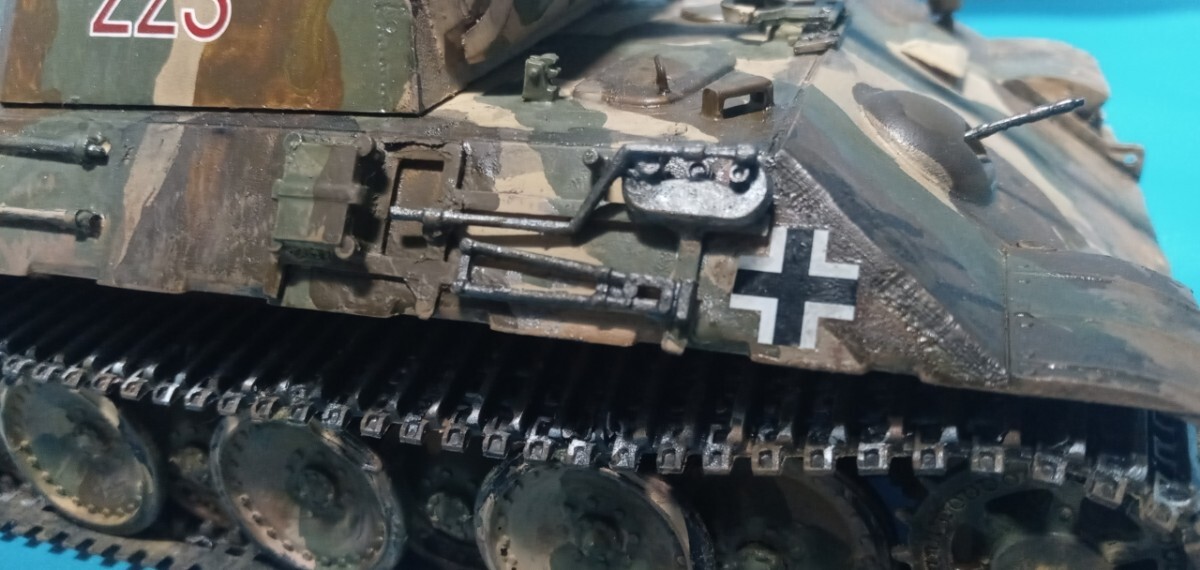 WW2 Германия брюки .- танк покраска конечный продукт 