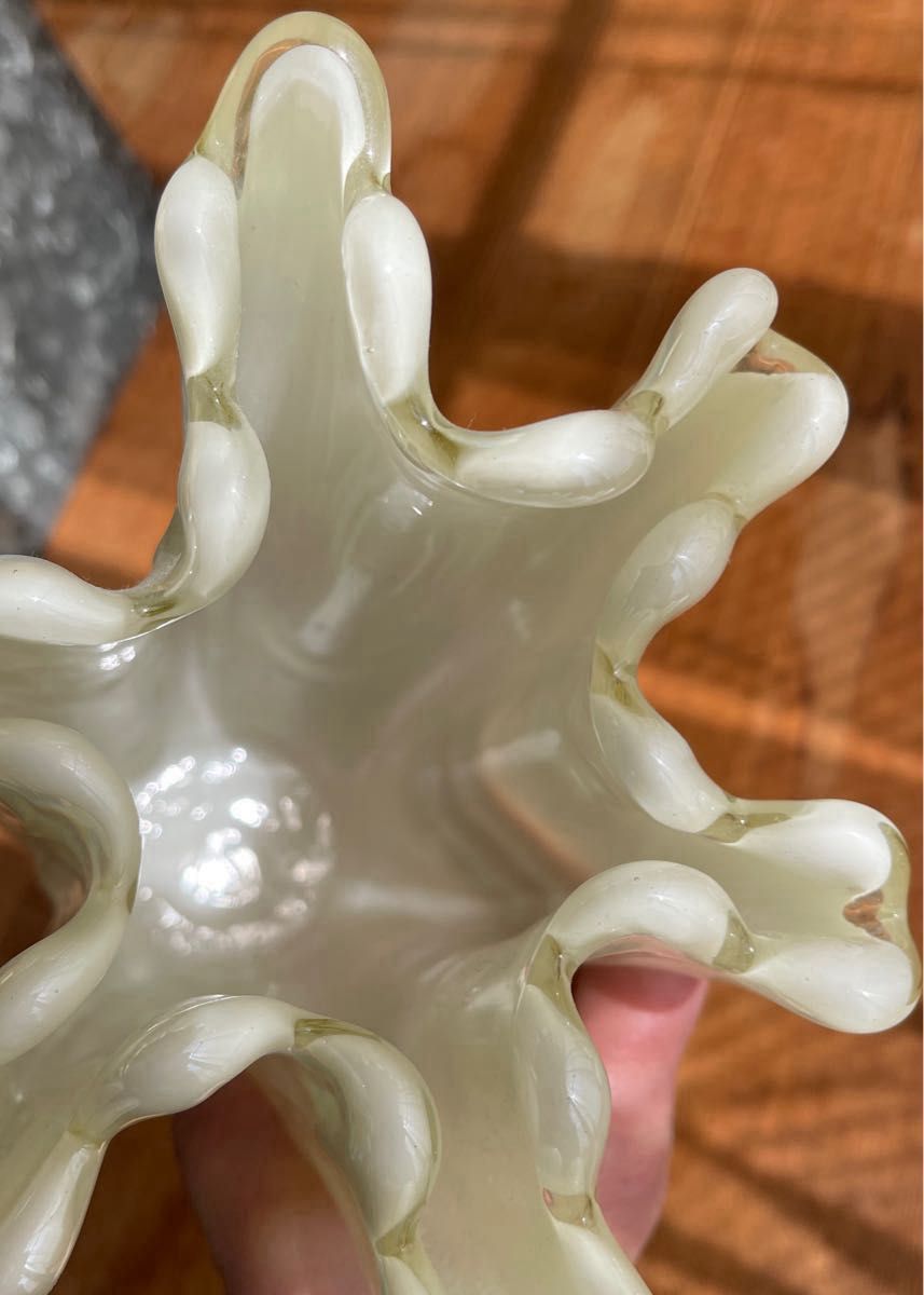 KURATAクラタクラフトガラス パールホワイト 花瓶 花器 ガラス KURATAクラタクラフトガラス パールホワイト 花瓶 花器 ガラス