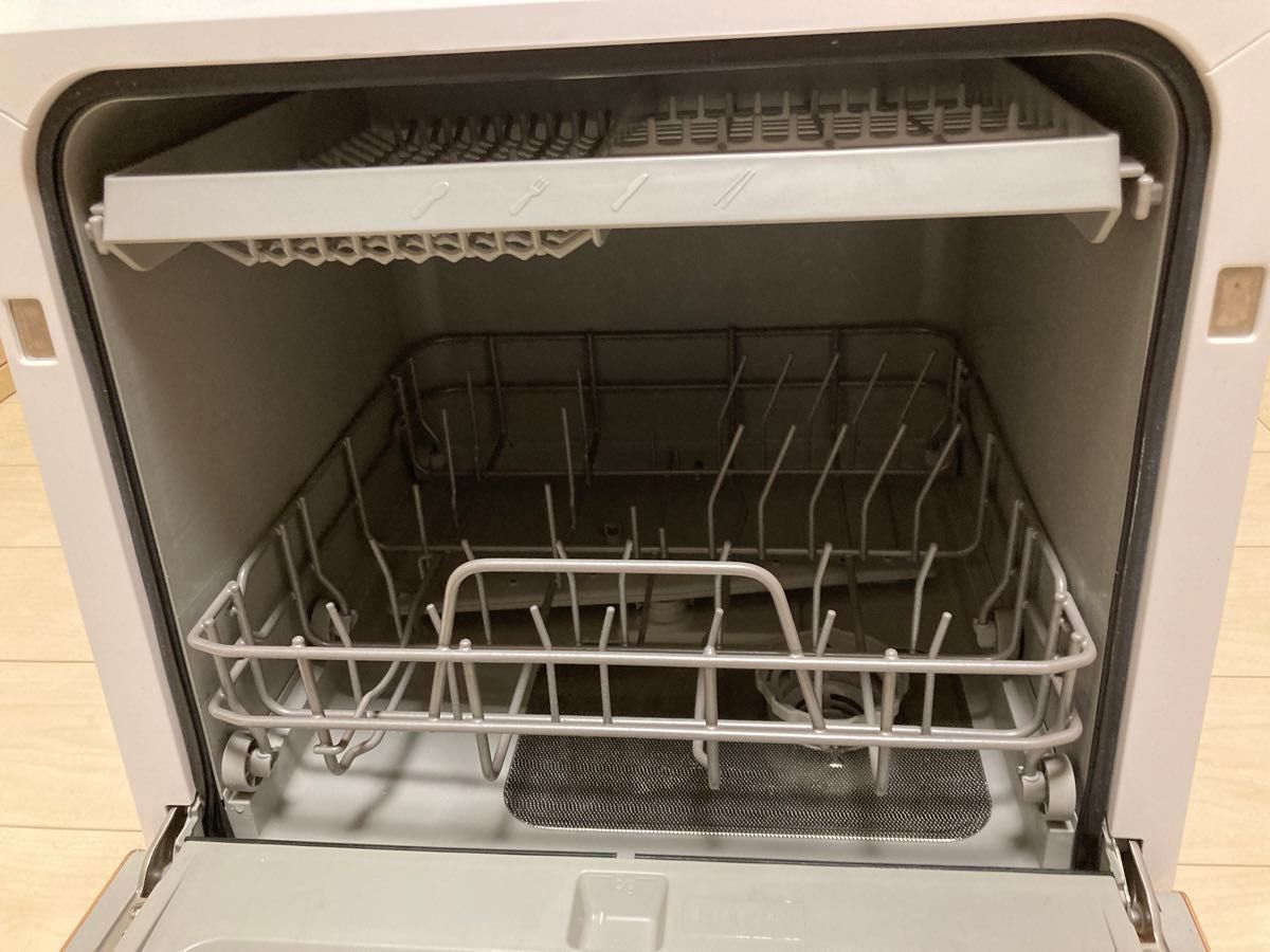 　美品　ainuoo 食洗機 食器洗い乾燥機  TDQR01A