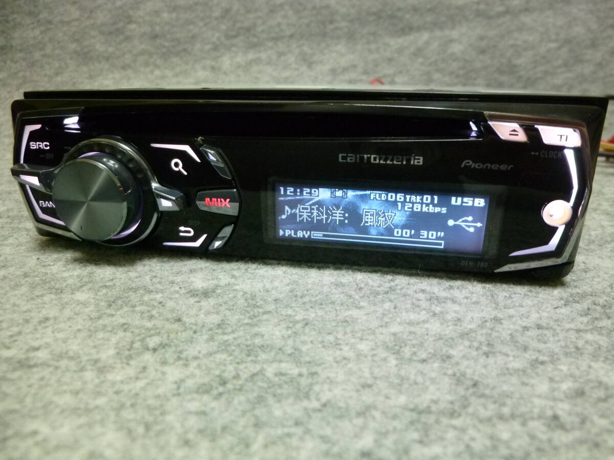Pioneer　carrozzeria　DEH-780　1DIN　CD、USB、SD、iPod　動確済_USB音楽再生中