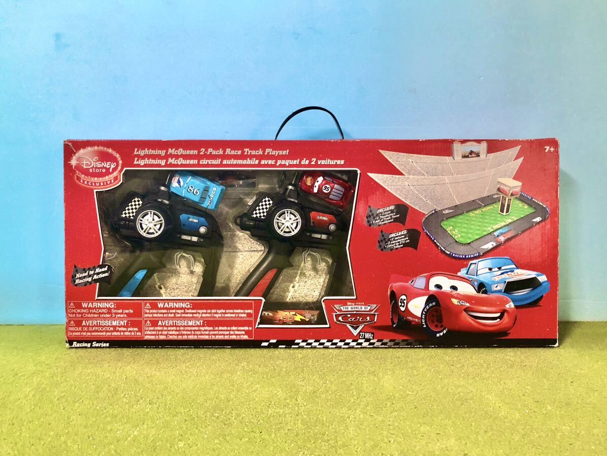 超レア】米国ディズニーストア限定販売版 ピクサー 2006年 カーズ ライトニングマックイーン 2パック レーストラック プレイセット - カーズ 超レア】米国ディズニーストア限定販売版 ピクサー 2006年 カーズ ライトニングマックイーン 2パック レーストラック プレイセット - カーズ