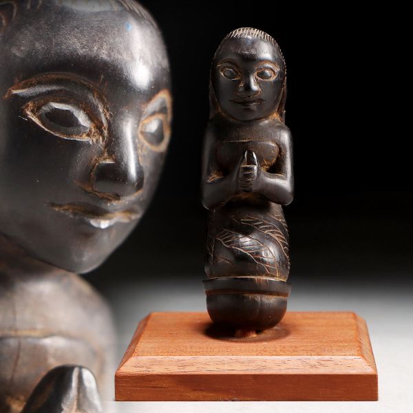 Y772. プリミティブアート アフリカ民芸 木彫 女性像 高さ12cm / 彫刻美術置物飾り物_画像1