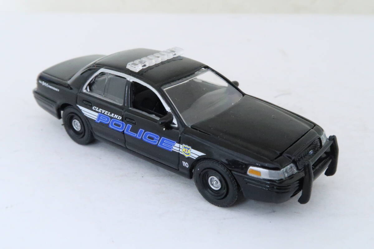 GREENLIGHT NYPD POLICE FORD CROWN VICTORIA EXPLORER フォード 箱無 3台 1/64? イクレ_画像5
