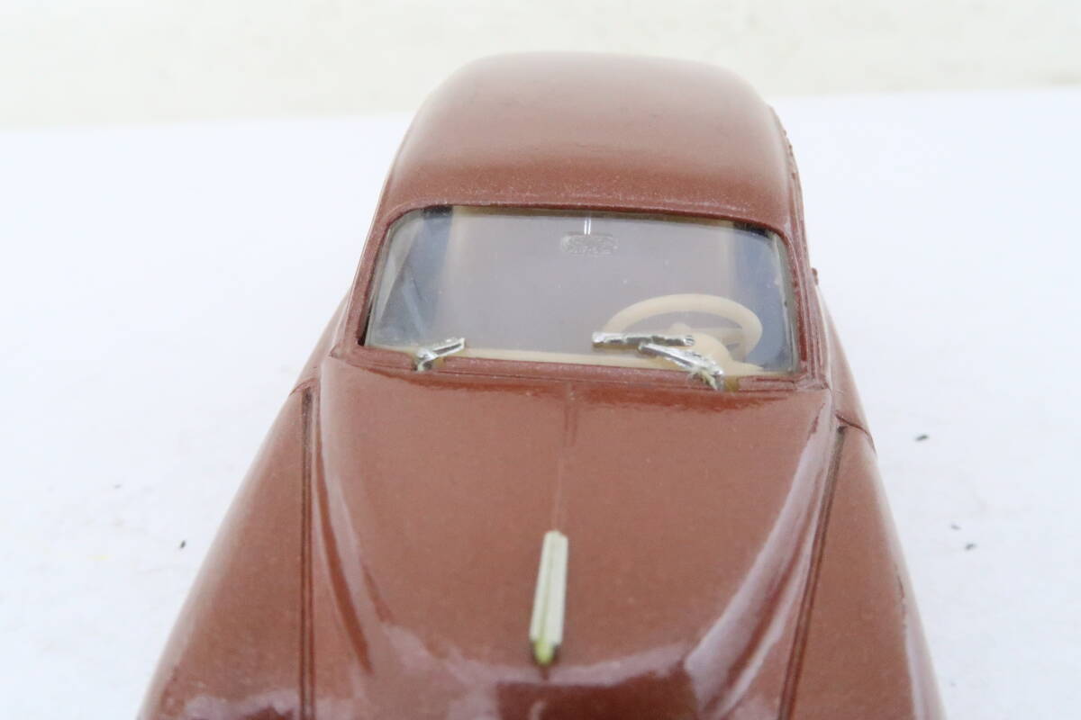 solido CHEVROLET 1950 Chevrolet defect have box less 1/43 France made iire