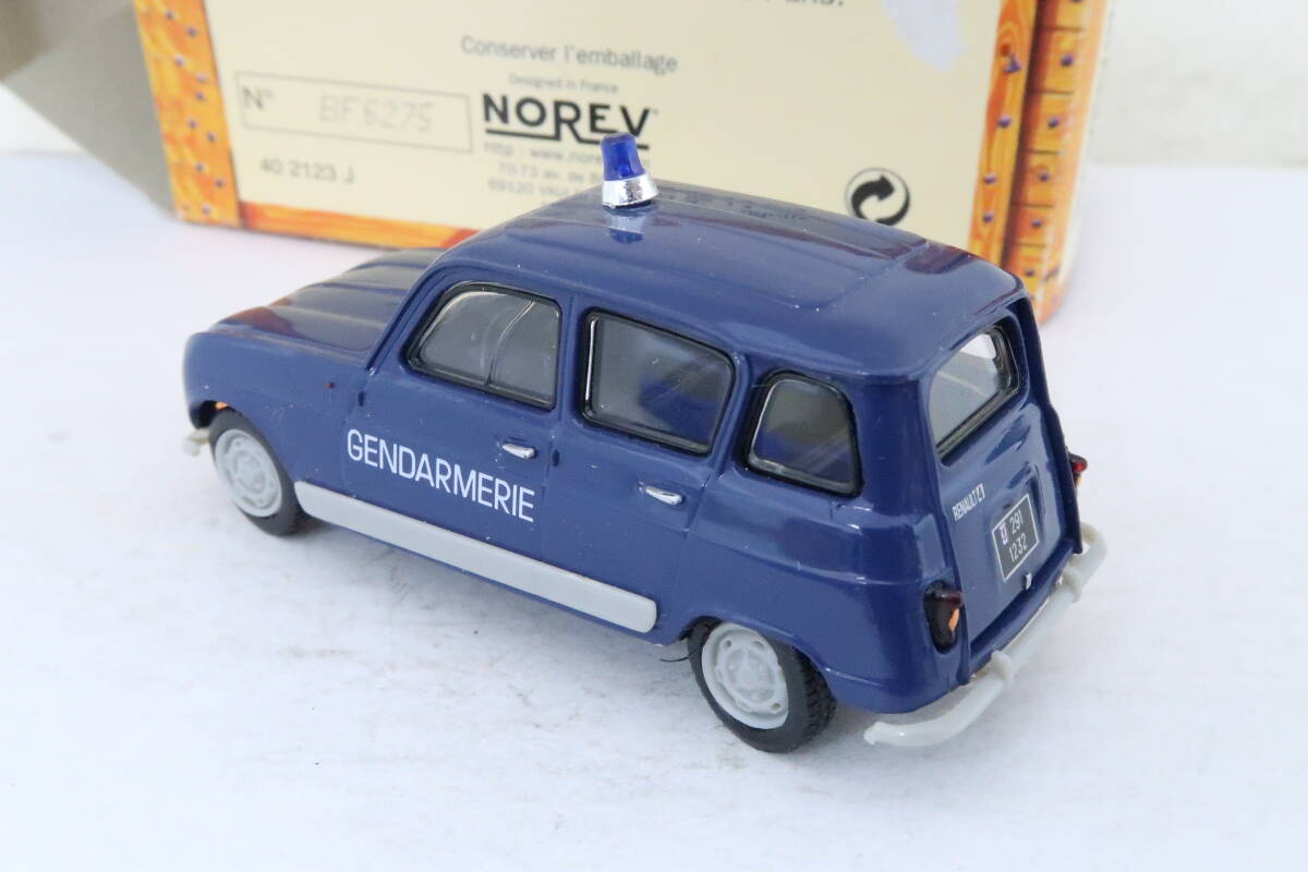 NOREV HACHETTE RENAULT 4GTL ESTAFETTE GENDARMERIE Renault ...2 pcs box attaching 1/43i Cire 