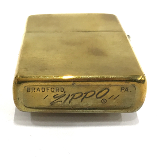 ジッポー マルボロ Marlboro 星 スター オイルライター ゴールドカラー 喫煙具 喫煙グッズ ブランド小物 箱付き ZIPPOの画像3