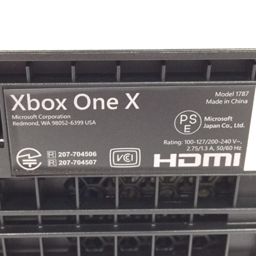 1円 Microspft Xbox One X ゲーム機 本体 通電確認済み 付属品有りの画像4