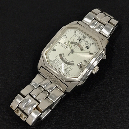 オリエント 自動巻 オートマチック 腕時計 メンズ シルバーカラー文字盤 ジャンク品 ORIENT QR052-281の画像4