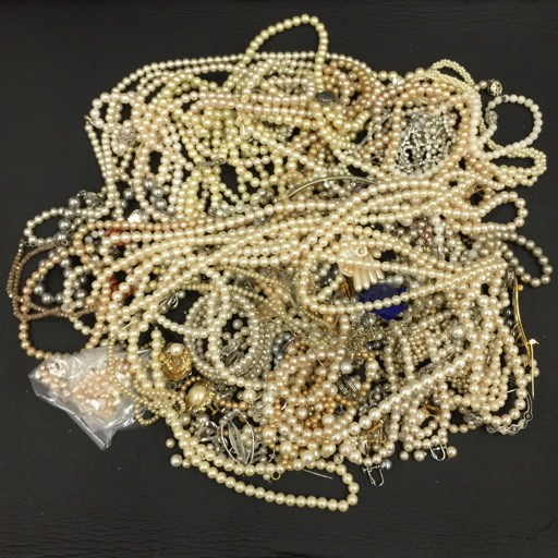 1円 真珠 パール Silver金具 イミテーション含む ネックレス ブローチ 等 アクセサリー まとめ 総重量約2.14kgの画像1