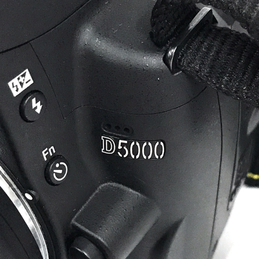 Nikon D5000 AF-S NIKKOR 18-55mm 1:3.5-5.6G デジタル一眼レフ デジタルカメラ レンズの画像4