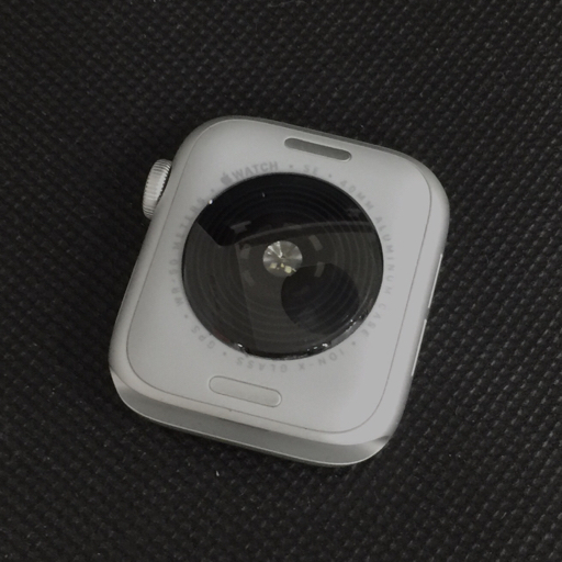 1円 Apple Watch SE 第2世代 40mm GPSモデル A2722 シルバー スマートウォッチ 本体_画像3