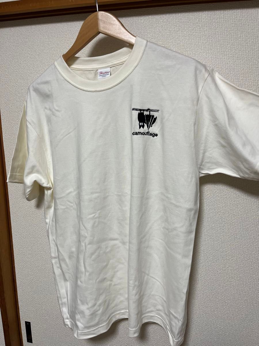 Tシャツ（白、アイボリー、ベージュ、ダスティピンクの中からお選びください）サイズはMと Lがあります。