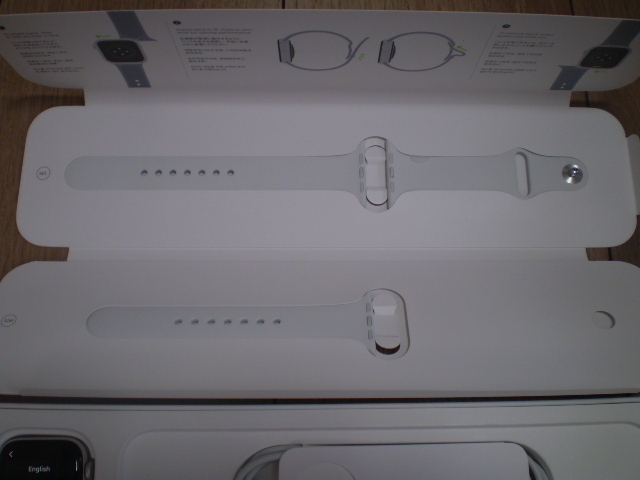 Apple Watch SE GPS model 44mm midnight aluminium case . midnight sport band M/L MRE93J/A