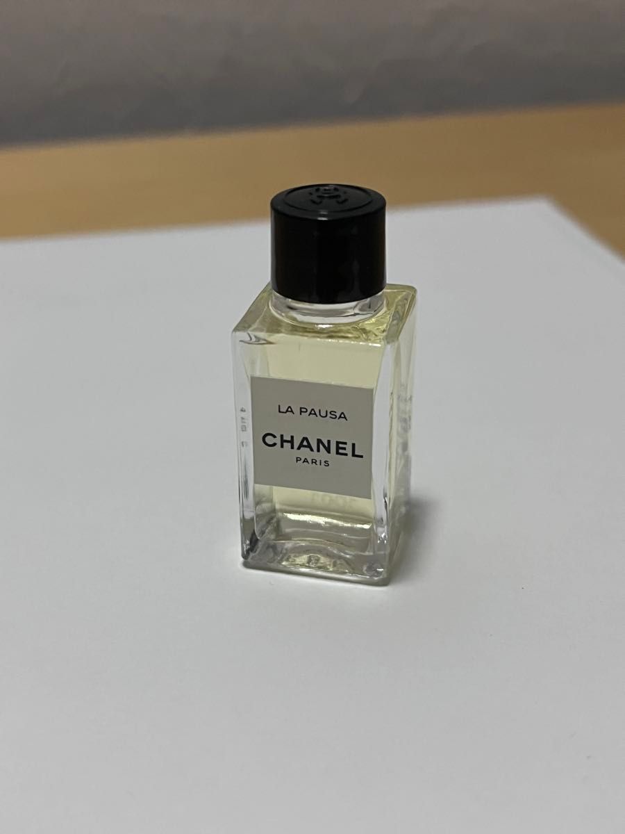 シャネル ラパウザ 4ml レゼクスクルシフ ミニボトル オードパルファム CHANEL LA PAUSA 