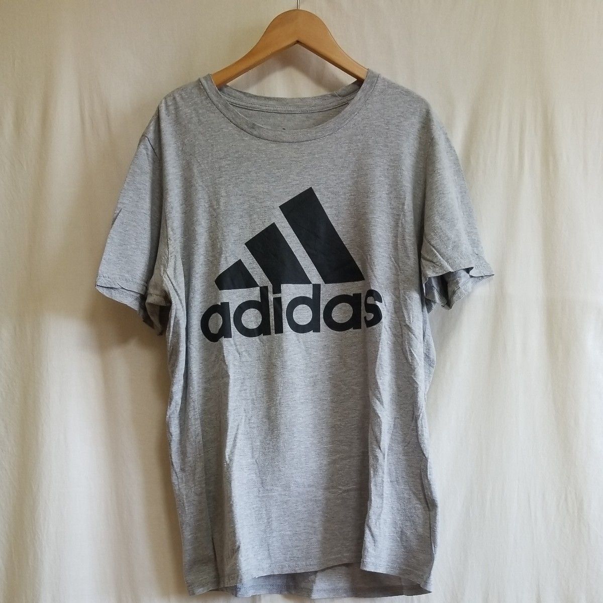 adidas　ビッグロゴ　プリントTシャツ　グレー系　M/M A-2404